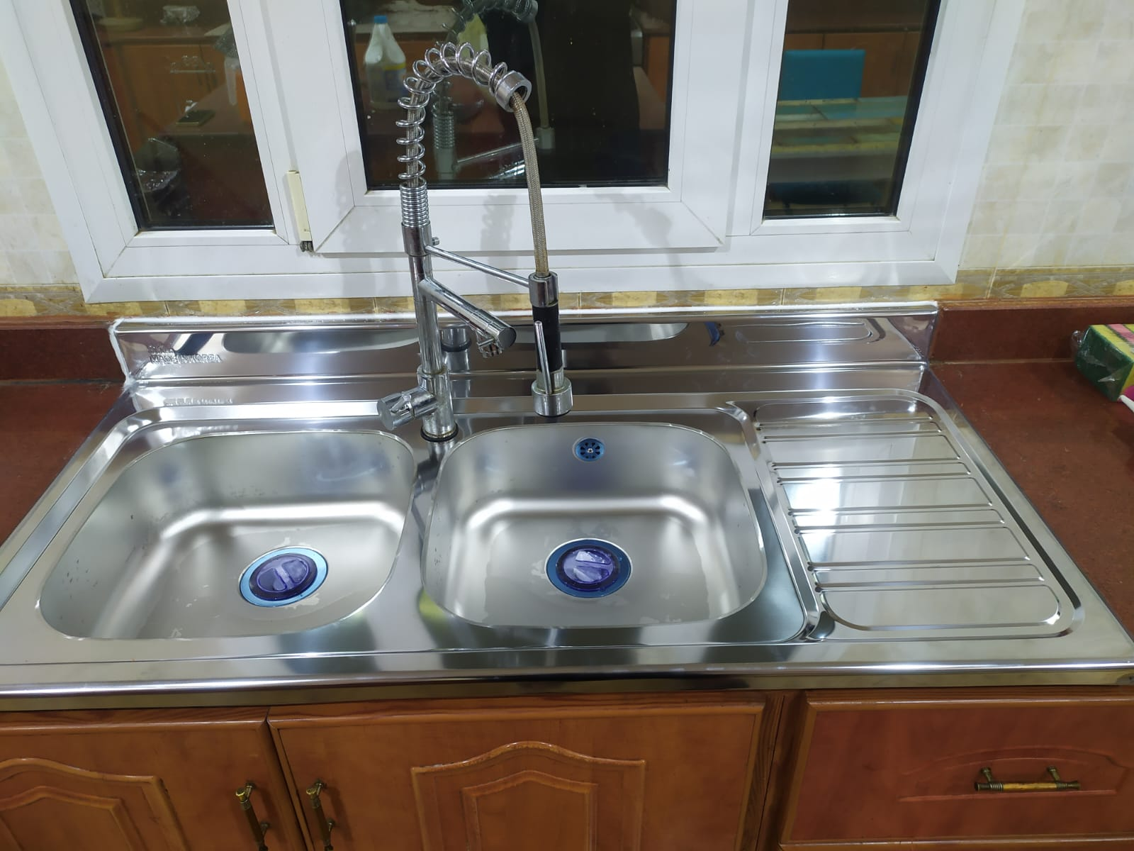 Kitchen Sink with Dual Basins and Faucet - Professional satellite services in Qatar